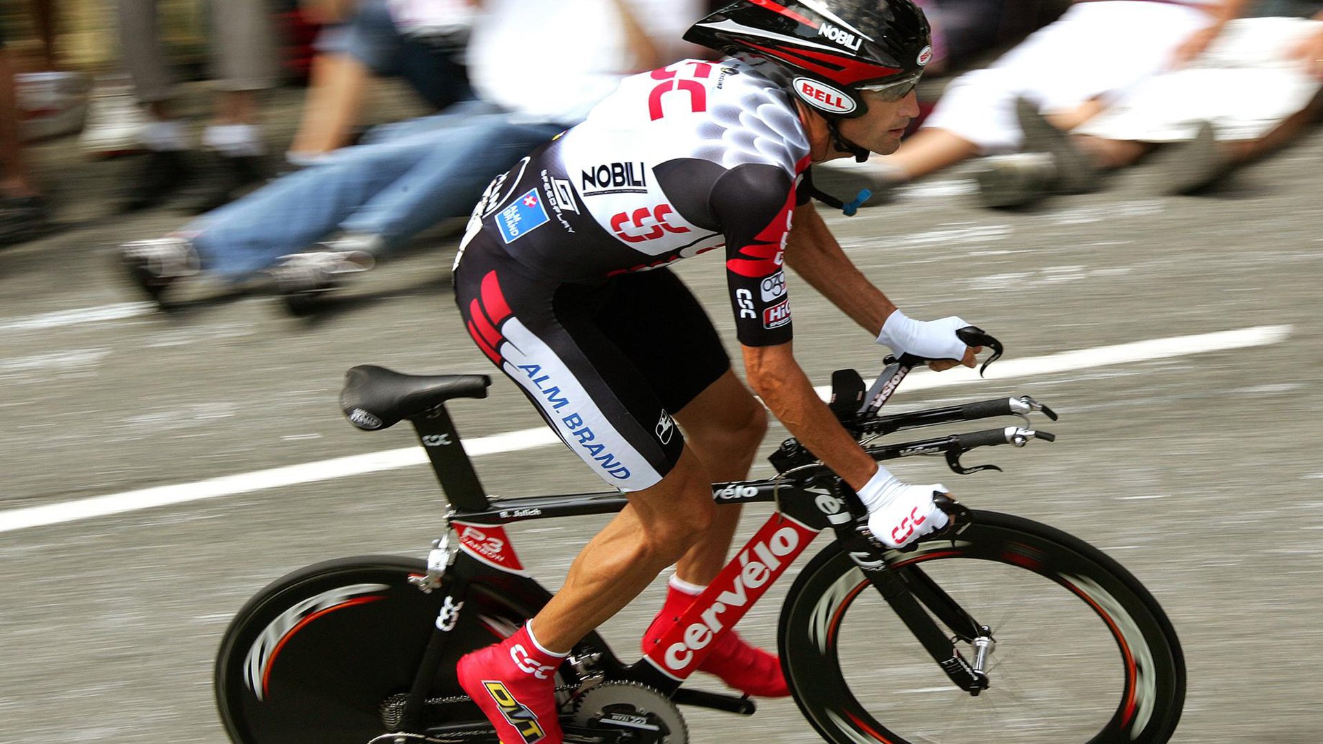 梅西 2 球 1 助单场造纪录，球迷：他根本不会老，梅西21次助攻